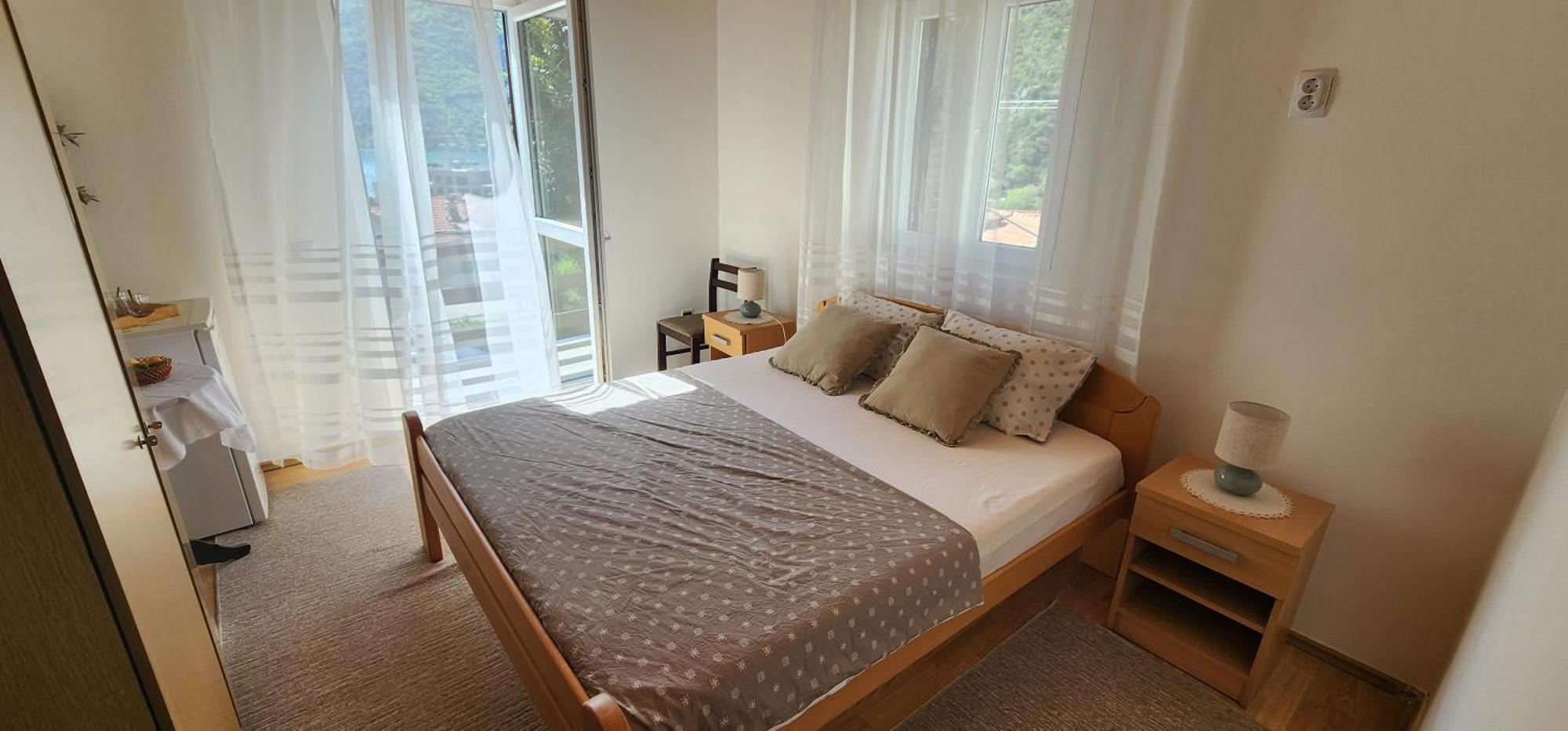 Lorena Rooms Risan Kültér fotó