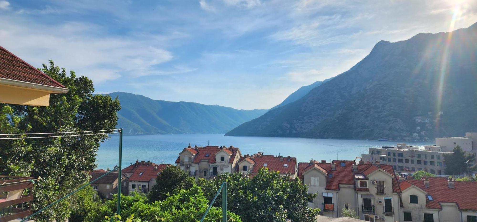 Lorena Rooms Risan Kültér fotó